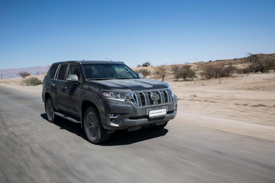  Toyota Land Cruiser Prado (150) 2017 года  (EU) (фото 20 из 50)